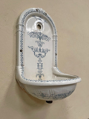Porcelain sink (Reserved)
