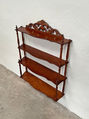 Spindle shelving
