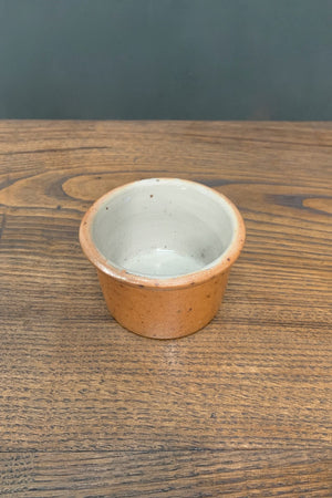Simple stoneware pot