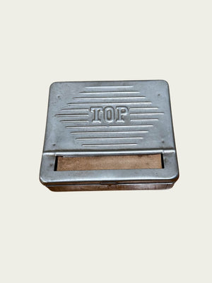 Metal cigarette box
