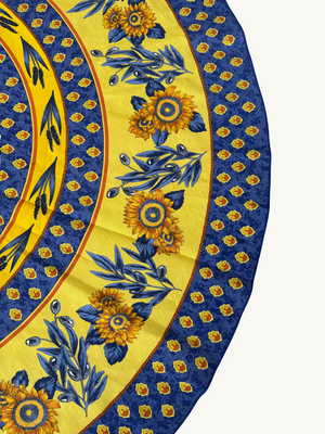 Oval tablecloth
