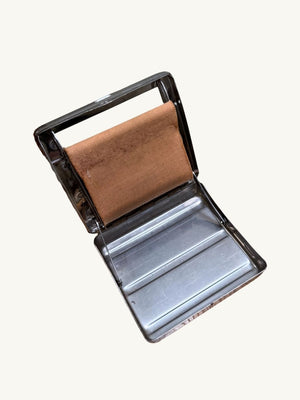 Metal cigarette box