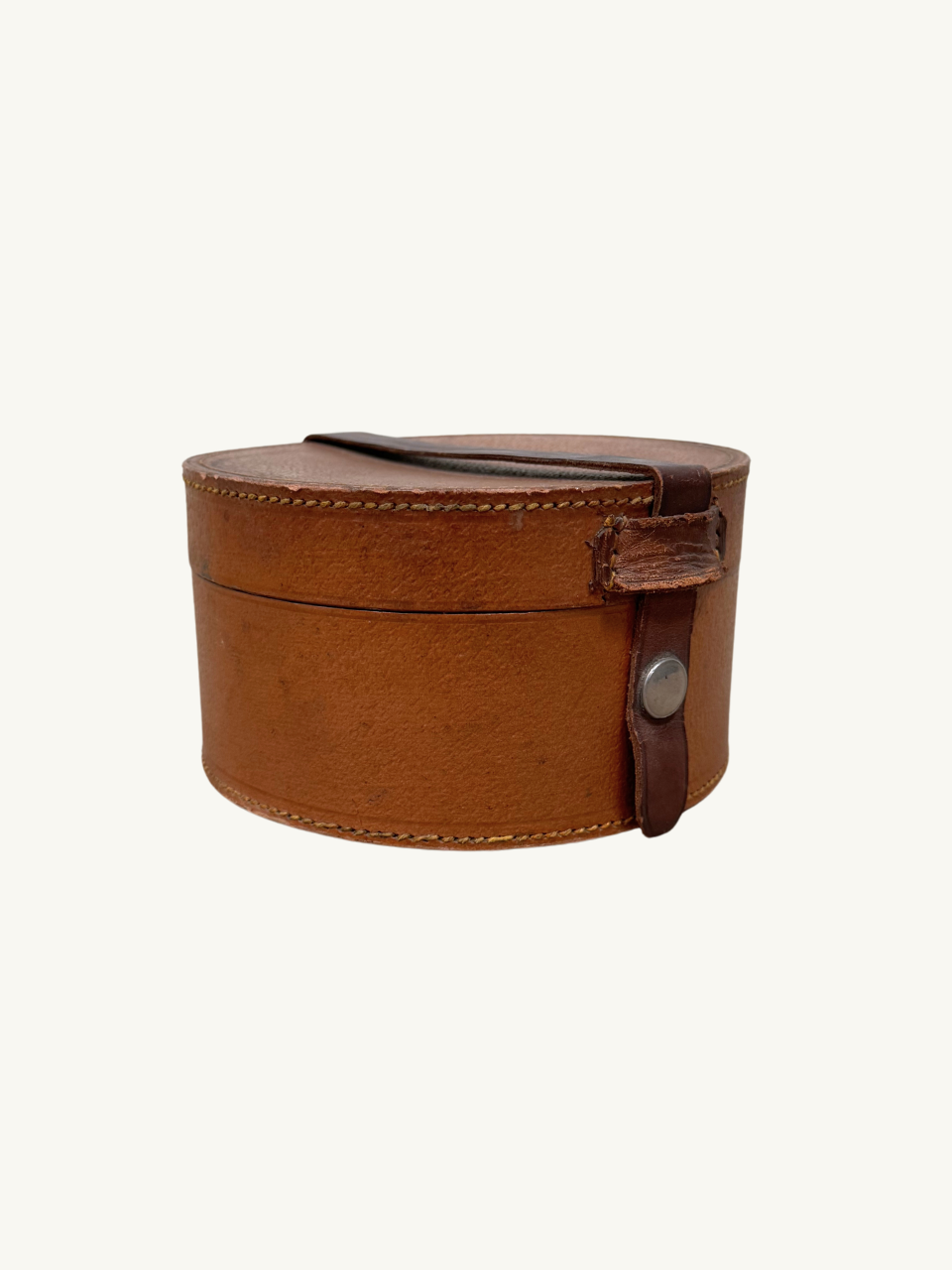 Leather collar box