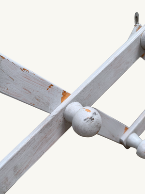 Folding rack (Reserved)