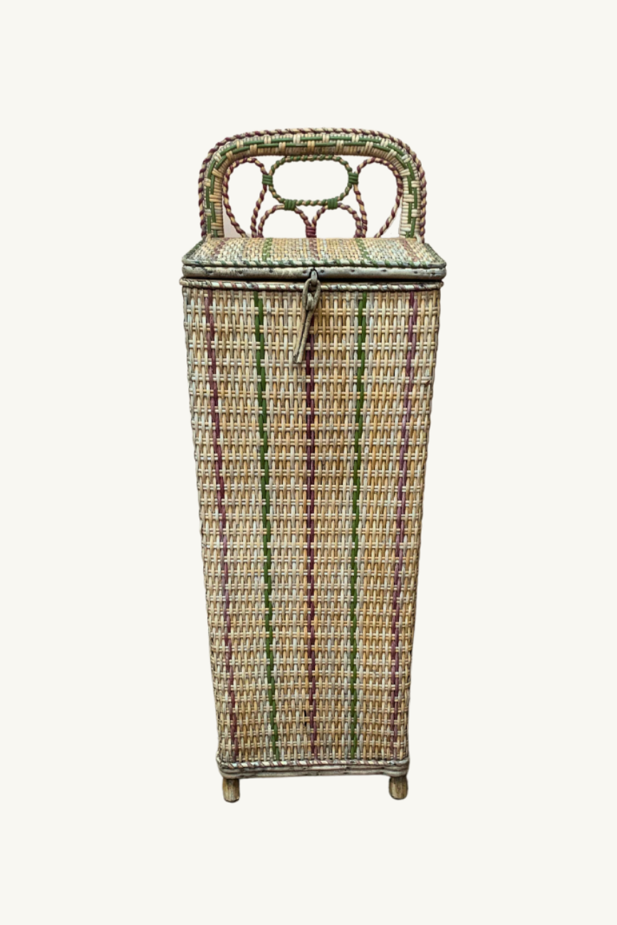 Tall bread basket