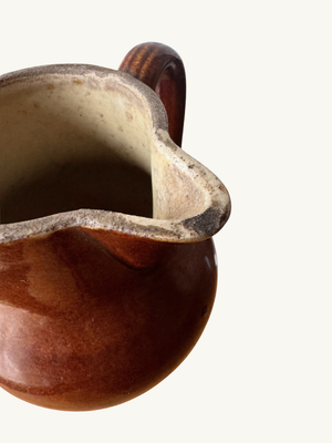 Syrup pitcher