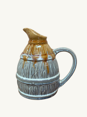 Wine pitcher