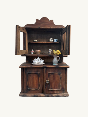 Doll's house dresser