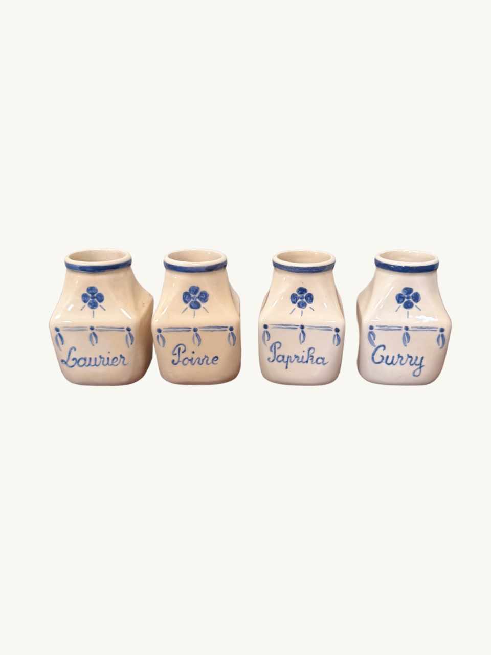 Set of 4 spice pots