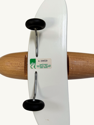 White toy plane by Vilac