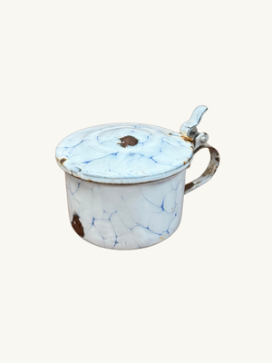 Enamel cup with lid