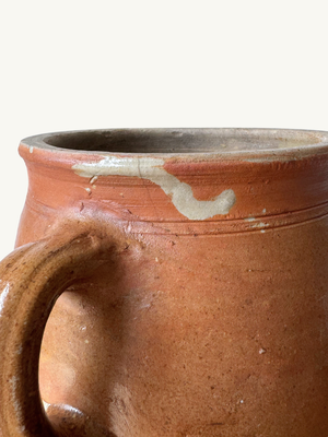 Earthenware pot