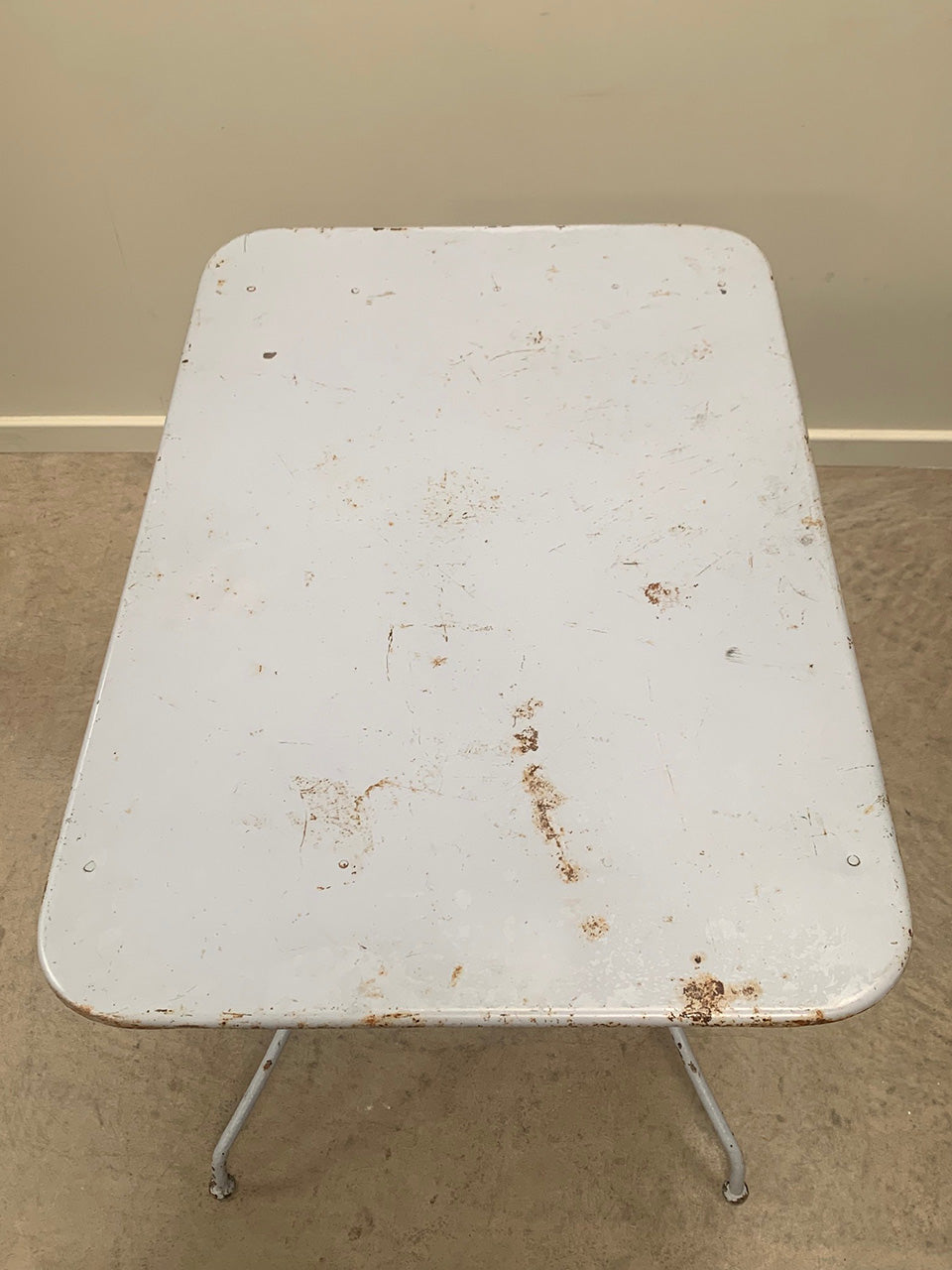 Folding metal garden table