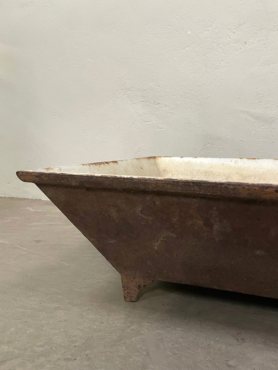 Cast iron trough