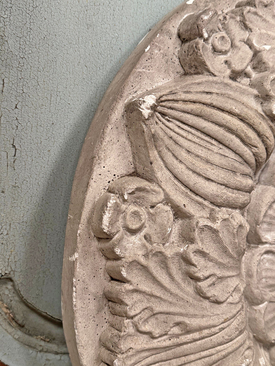 Round ceiling rose