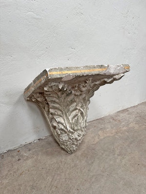 Large corbel