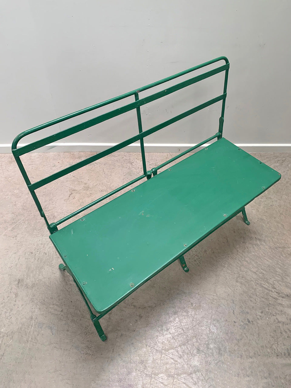 Folding garden bench