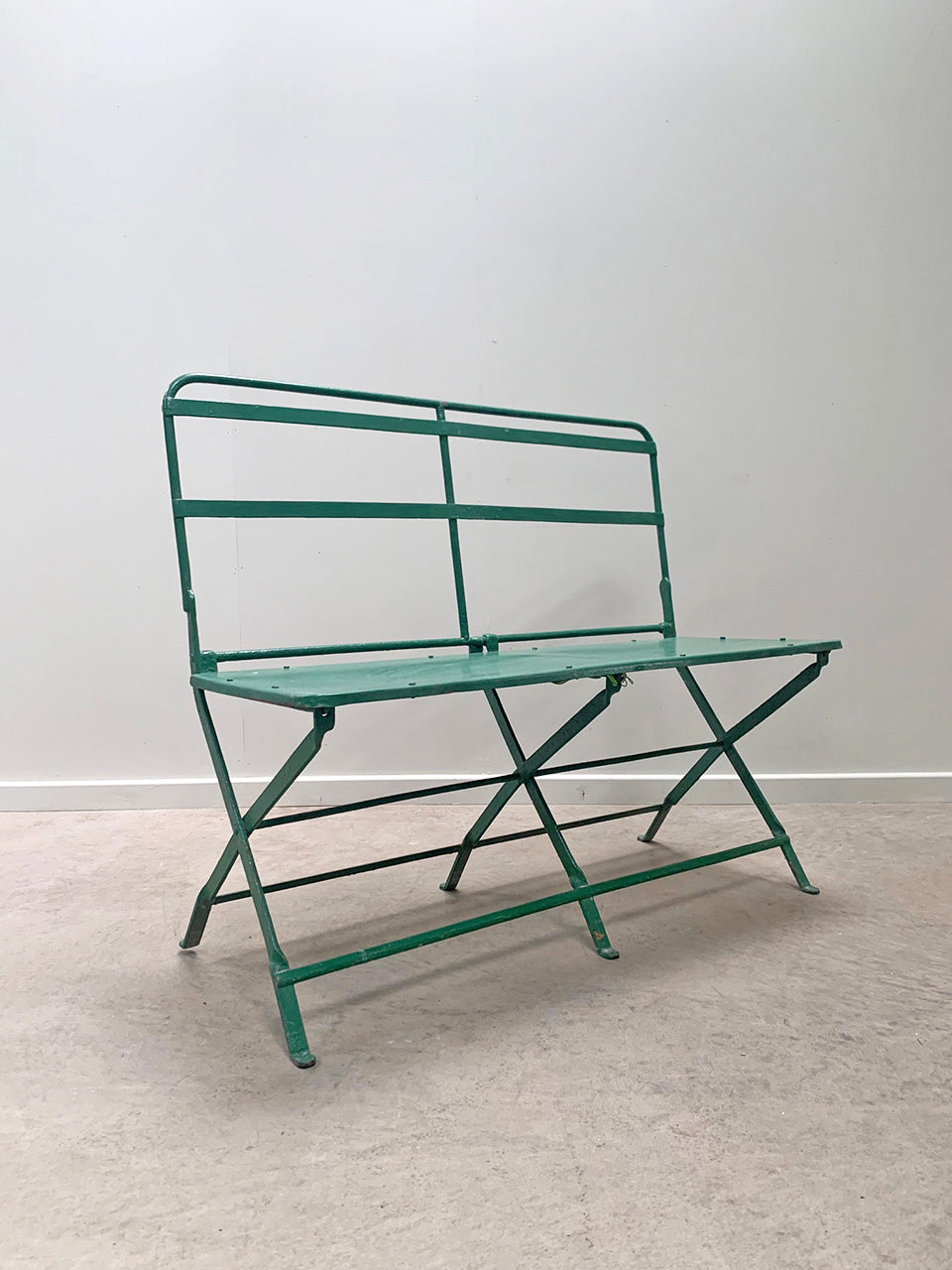 Folding garden bench