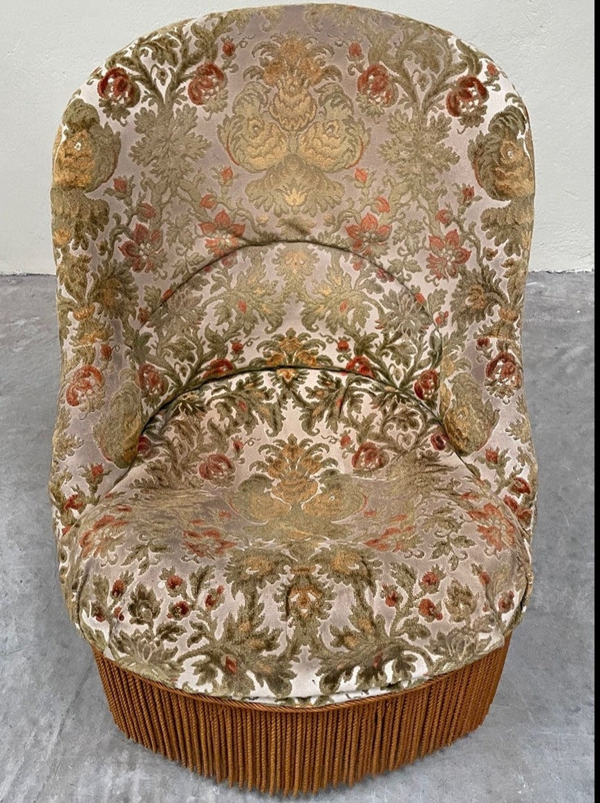 Compact slipper chair 'as is'