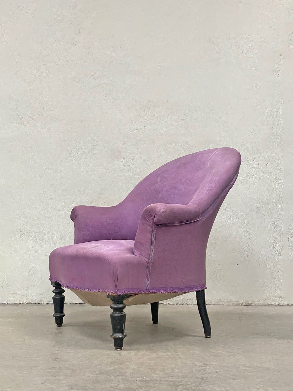 Crapaud armchair for re-upholstery 'as is'