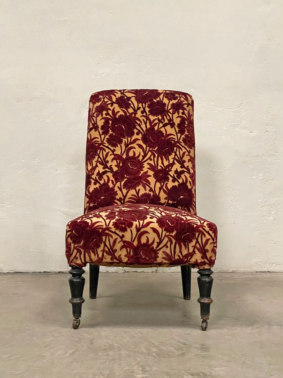 Flock slipper chair 'as is'