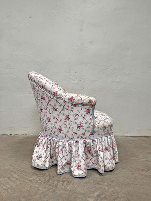 Low back crapaud armchair