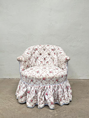 Low back crapaud armchair
