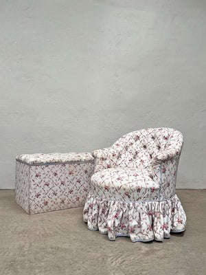 Low back crapaud armchair