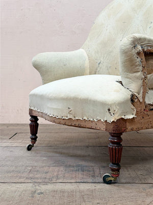 High back armchair with fluted legs