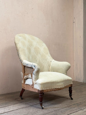 High back armchair with fluted legs