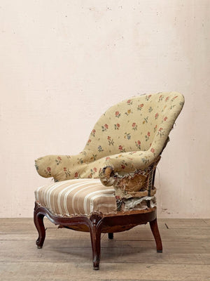 Iron frame armchair