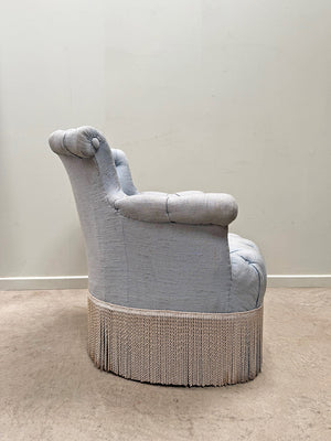 Pair of blue deep buttoned chapeau armchairs