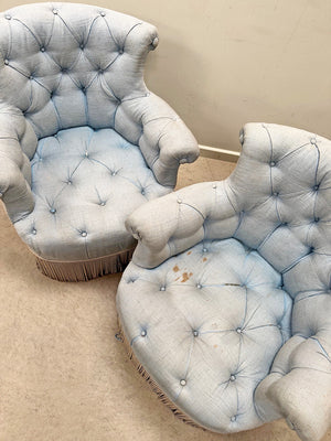 Pair of blue deep buttoned chapeau armchairs