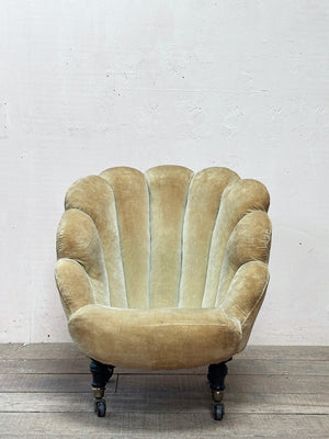 Pair of shell armchairs (pair, 'as is')
