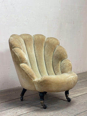 Pair of shell armchairs (pair, 'as is')