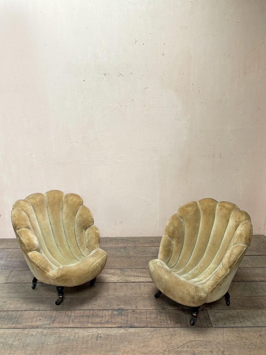 Pair of shell armchairs (pair, 'as is')