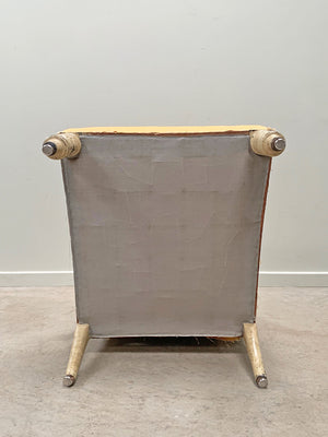 Square back slipper chair