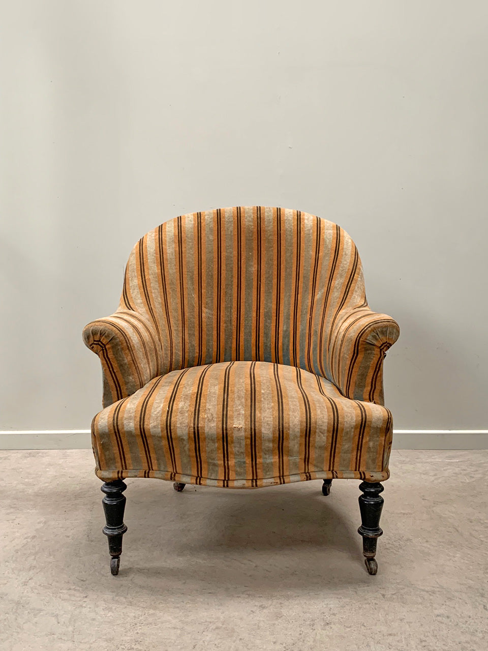 Napoleon III crapaud armchair 'as is'