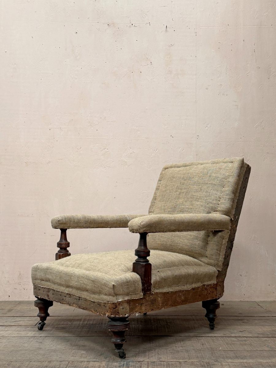 Open armchair  ﻿