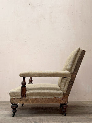 Open armchair  ﻿