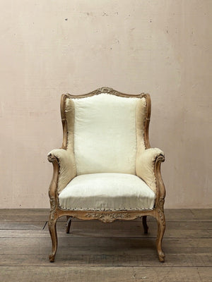 Walnut wing armchairs (pair, 'as is')