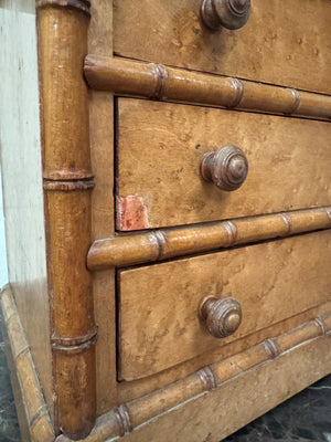Apprentice chest of drawers