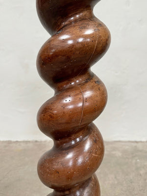 Barley twist column