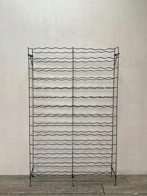 Wine bottle rack