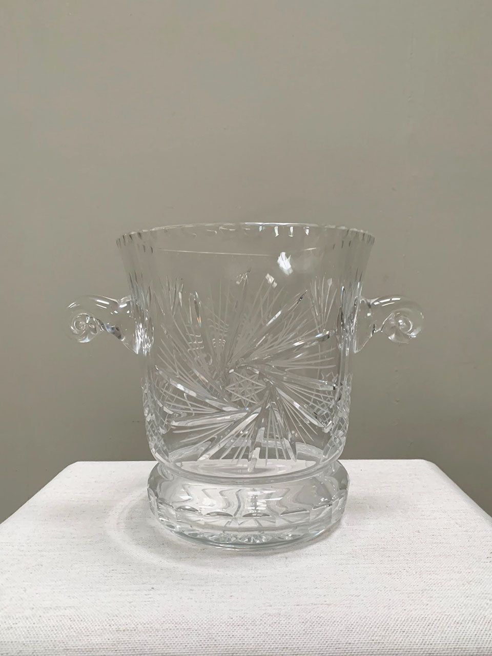 Crystal glass champagne bucket