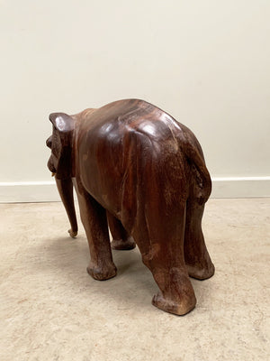 Carved elephants (each)