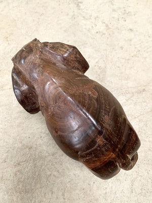 Carved elephants (each)