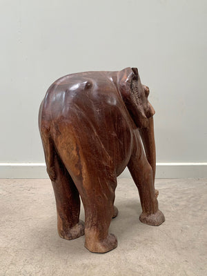 Carved elephants (each)