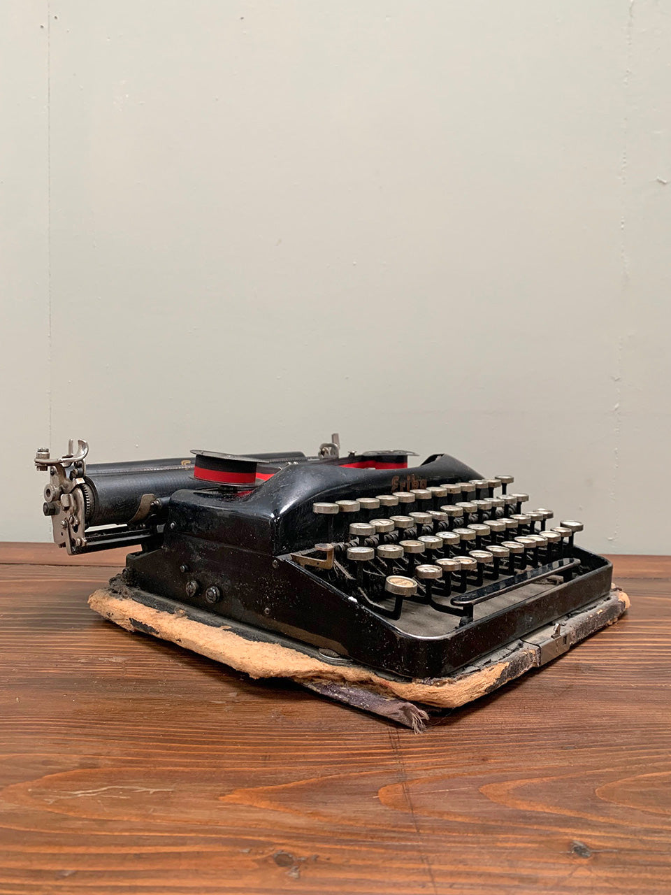 Erika typewriter with case 'as is'