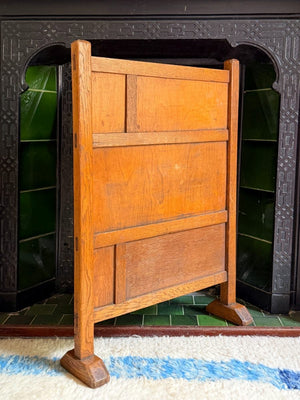 Oak fire screen